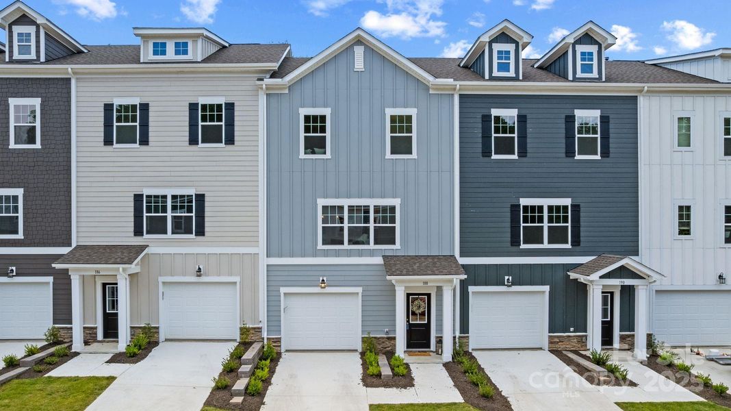 Image 34 of a home in .