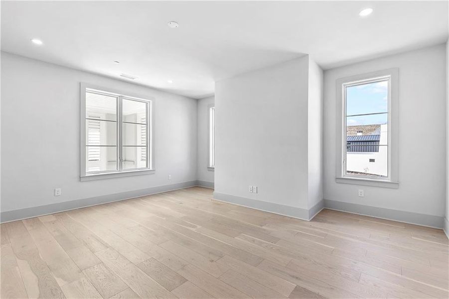 Spacious, unfurnished interior of a new home in , Fayetteville (Image 21).