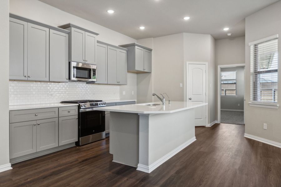Furnished interior view inside a new home in Avondale, Fate (Image 7).