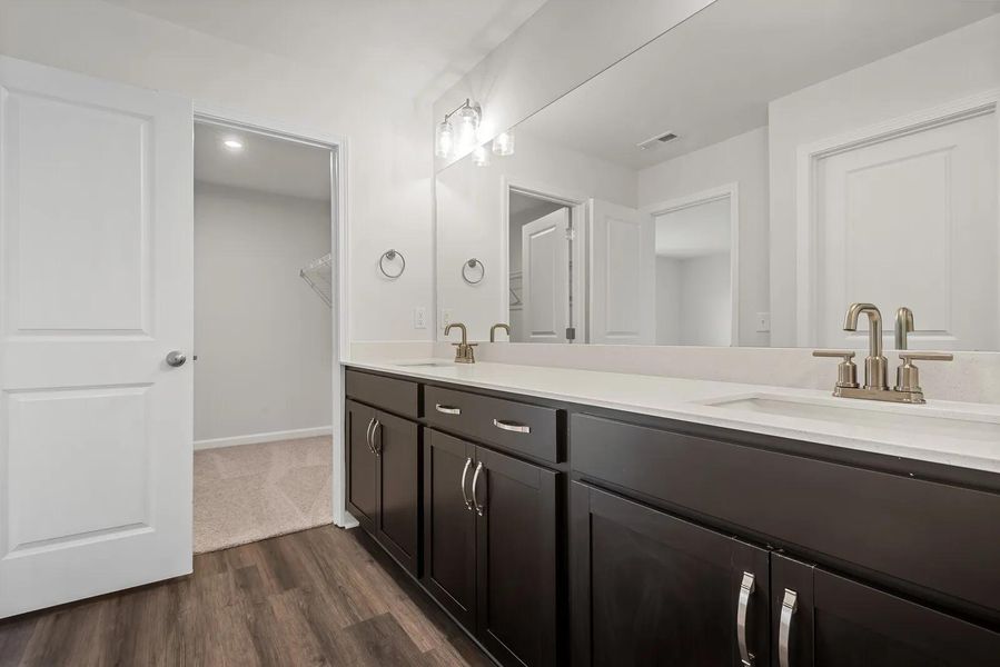 The Lennox A Primary Suite Bathroom The Lennox A Primary Suite Bathroom