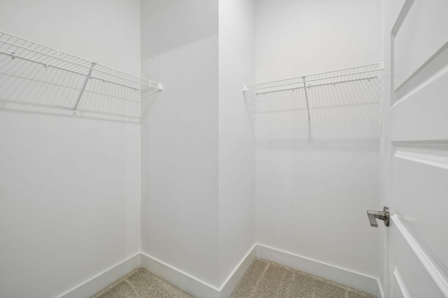 Spacious, unfurnished interior of a new home in Del Webb Barton Village, Lebanon (Image 50).