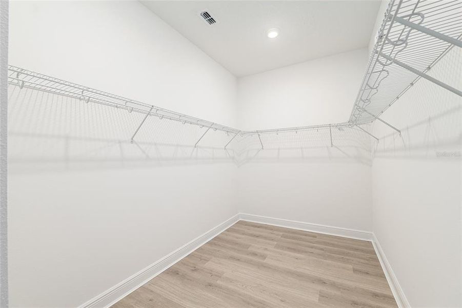 Spacious, unfurnished interior of a new home in , Ocala (Image 51).