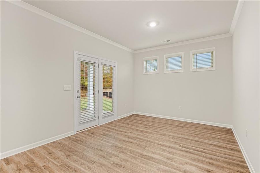 Spacious, unfurnished interior of a new home in Kingston Ranch at Lake Oconee, Buckhead (Image 23).