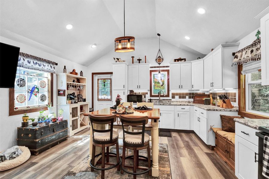 Furnished interior view inside a new home in , Livingston (Image 15).