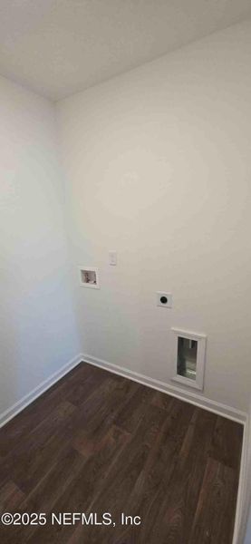 Spacious, unfurnished interior of a new home in The Arbors, Jacksonville (Image 21).