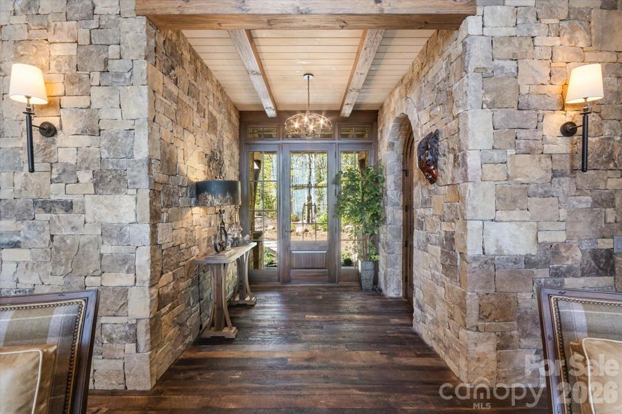 Image 38 of a home in .