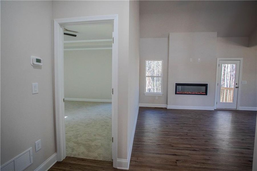 Spacious, unfurnished interior of a new home in , Villa Rica (Image 34). Spacious, unfurnished interior of a new home in , Villa Rica (Image 34).