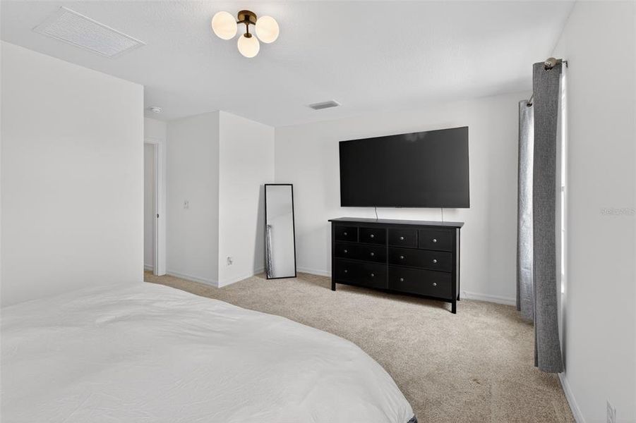 Furnished interior view inside a new home in , Kissimmee (Image 25).