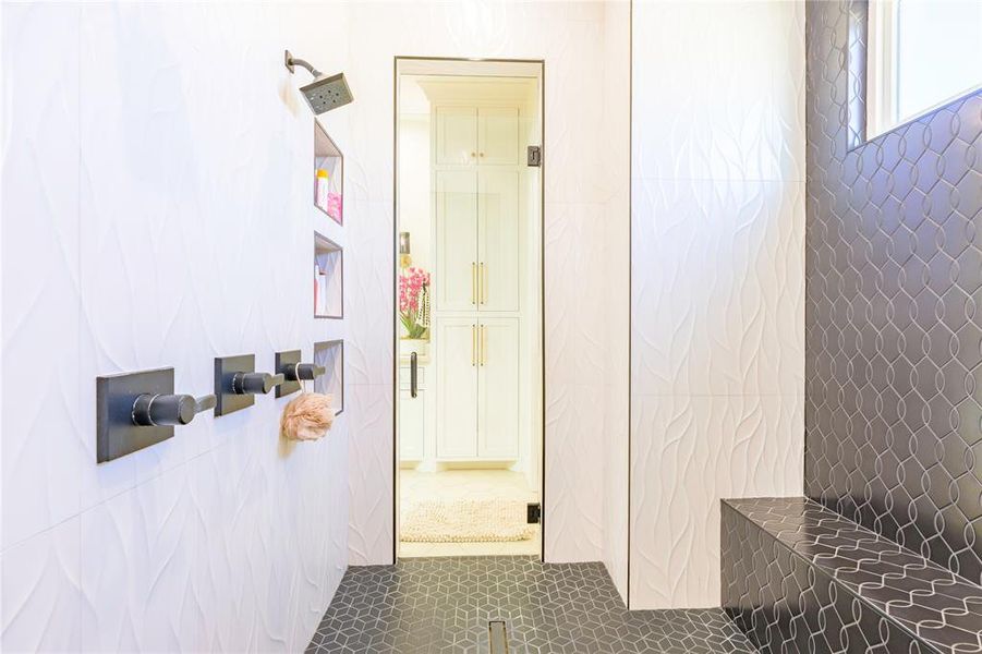 Image 36 of a home in .