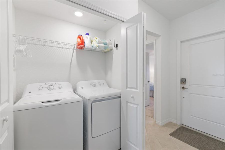 Furnished interior view inside a new home in , Venice (Image 28).