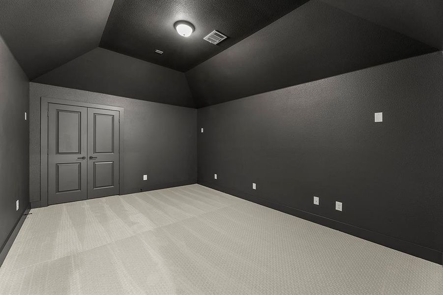 24. 2716 Warm Springs - Media