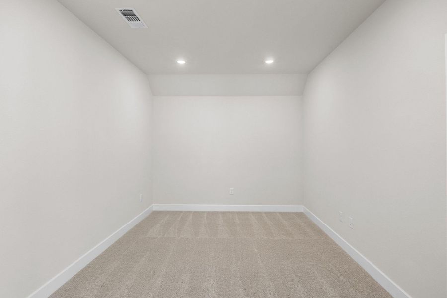 Spacious, unfurnished interior of a new home in Parmer Ranch - 60', Georgetown (Image 25).