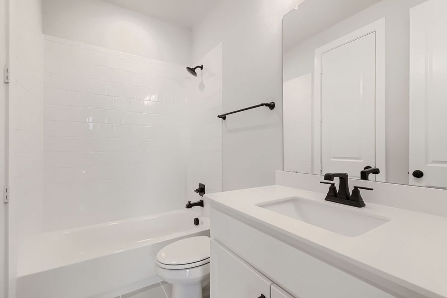 11729 Wildwood - Full Bathroom