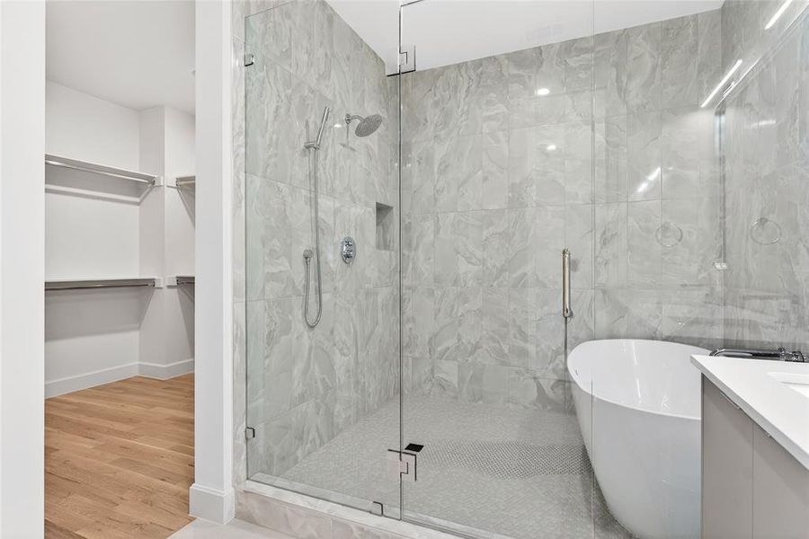 Furnished interior view inside a new home in , Dallas (Image 9).