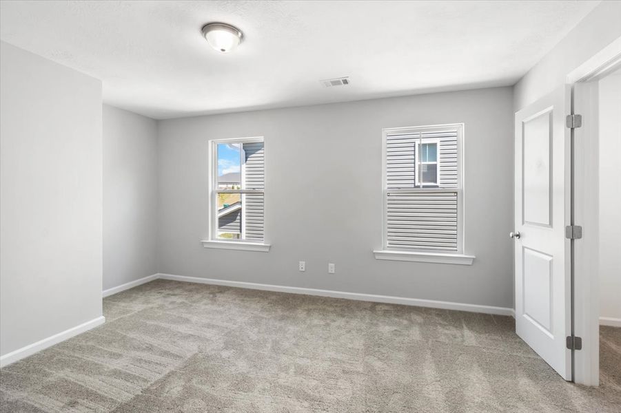 Spacious, unfurnished interior of a new home in Windsor, North Augusta (Image 28).