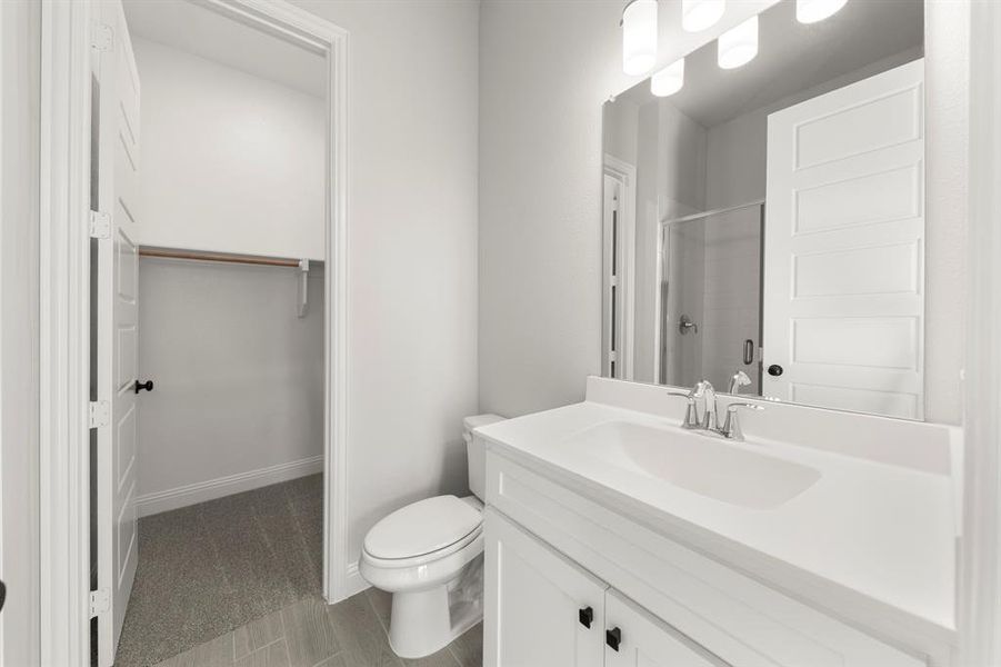 09. 320 Bee Balm - 3RD Bath