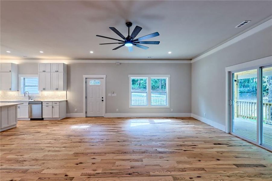 Spacious, unfurnished interior of a new home in , Clayton (Image 91).