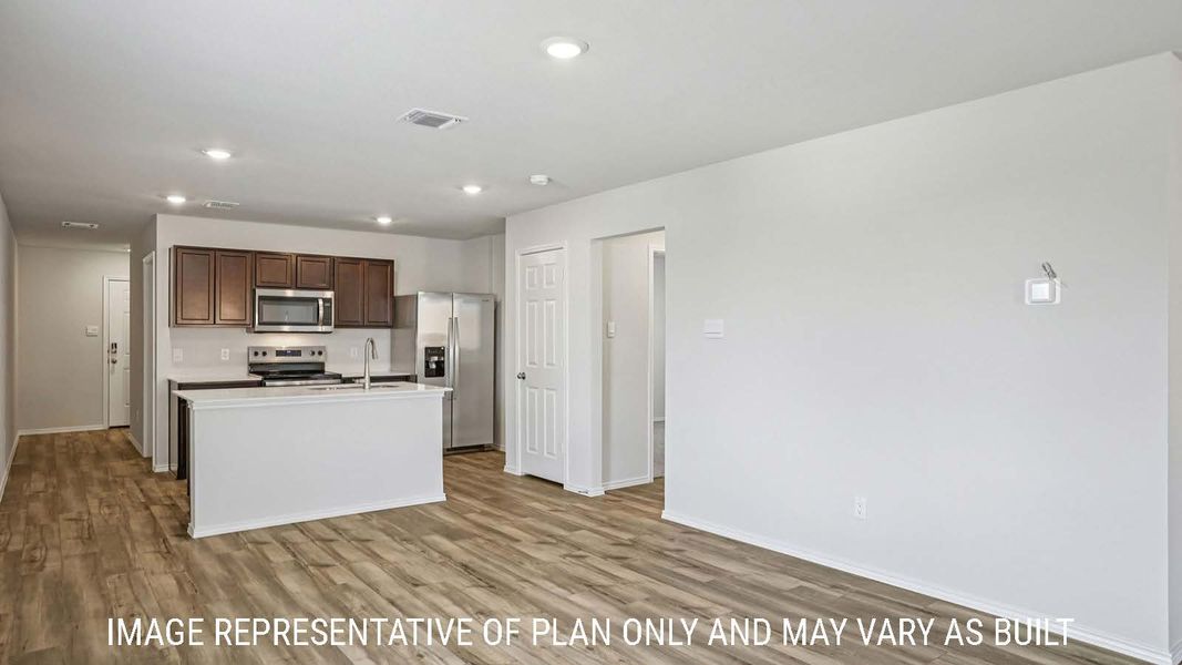 Representative furnished interior of a home built from the Caprock by D.R. Horton in Pecan Creek, Temple (Image 8).