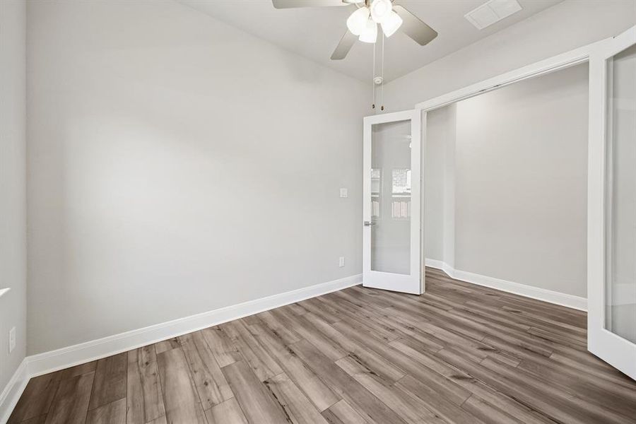 Spacious, unfurnished interior of a new home in Elements at Viridian - Garden Series, Arlington (Image 23). Spacious, unfurnished interior of a new home in Elements at Viridian - Garden Series, Arlington (Image 23).