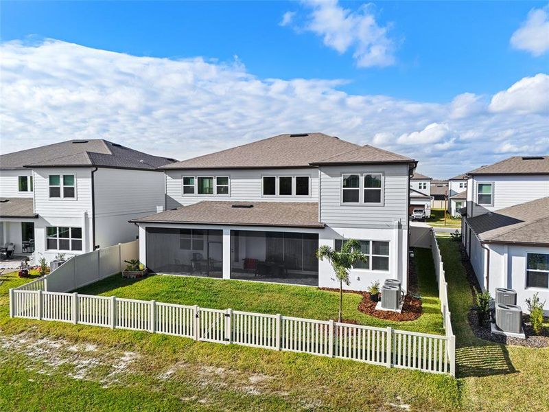 Exterior details and patio area of a home in , Wesley Chapel (Image 25).