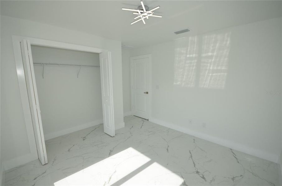 Spacious, unfurnished interior of a new home in , Lehigh Acres (Image 17).