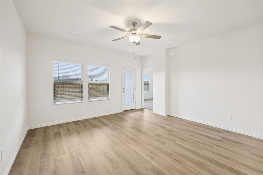 Spacious, unfurnished interior of a new home in Parks at Foster Crossing - Spring Series, Anna (Image 21).