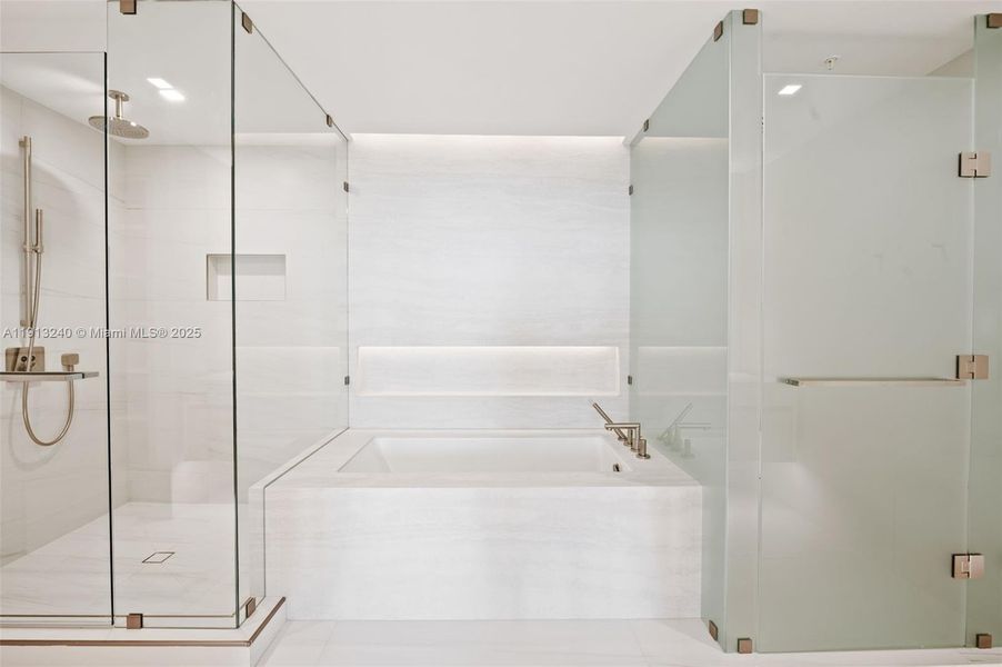 Furnished interior view inside a new home in , Pompano Beach (Image 17).