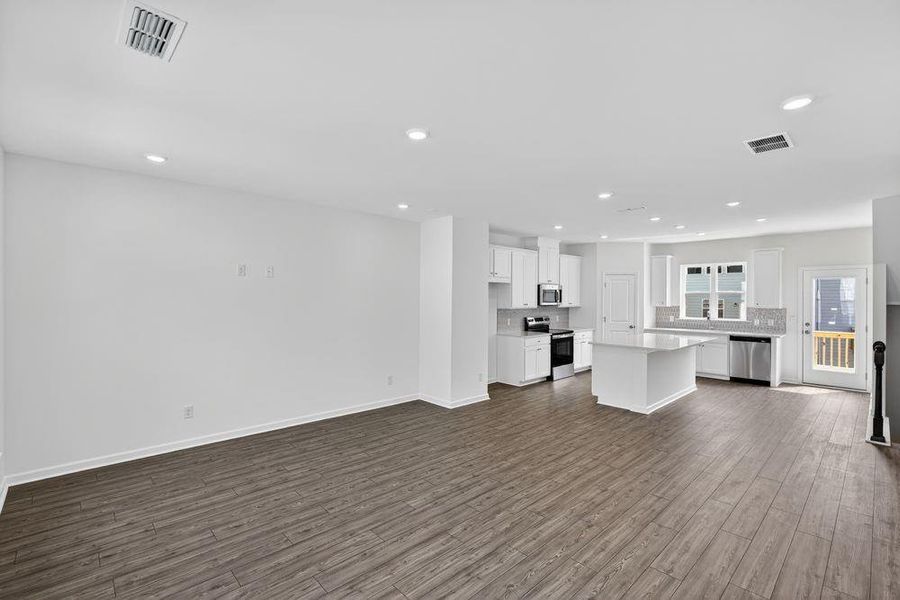 Spacious, unfurnished interior of a new home in Somerset at Veterans Memorial, Mableton (Image 21). Spacious, unfurnished interior of a new home in Somerset at Veterans Memorial, Mableton (Image 21).