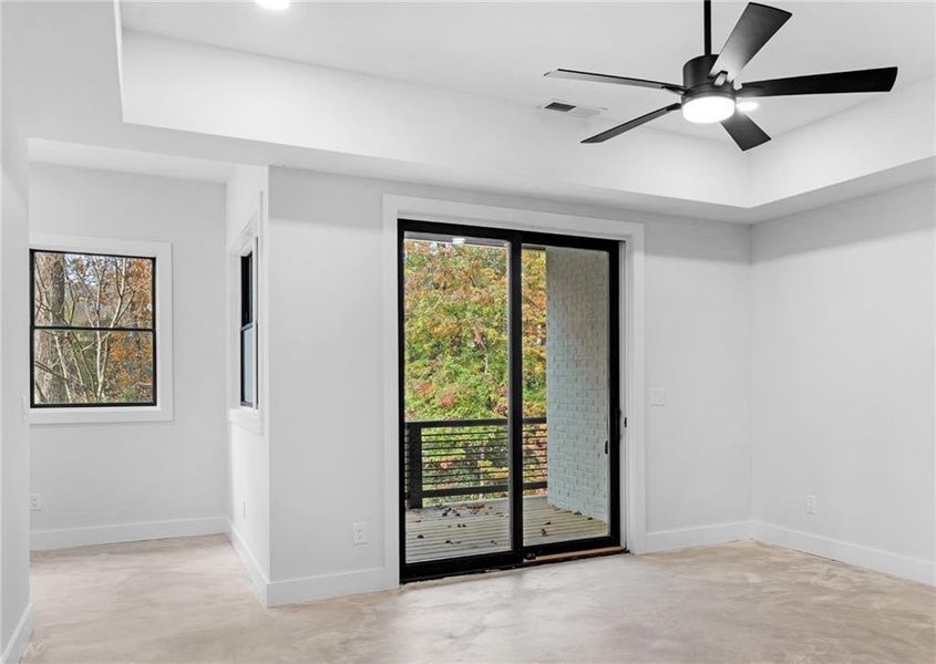 Spacious, unfurnished interior of a new home in , Atlanta (Image 29). Spacious, unfurnished interior of a new home in , Atlanta (Image 29).