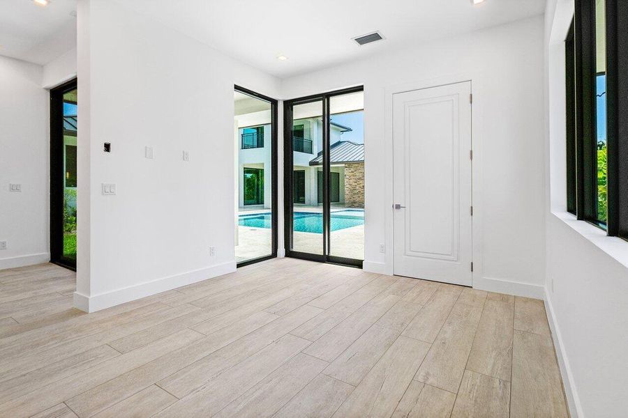 Spacious, unfurnished interior of a new home in , Delray Beach (Image 79).