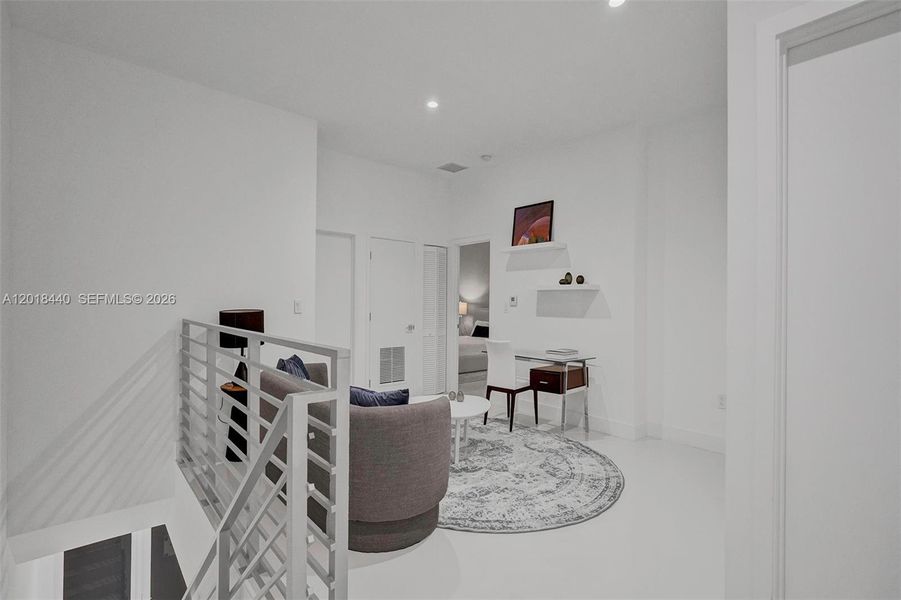 Furnished interior view inside a new home in , Fort Lauderdale (Image 7).
