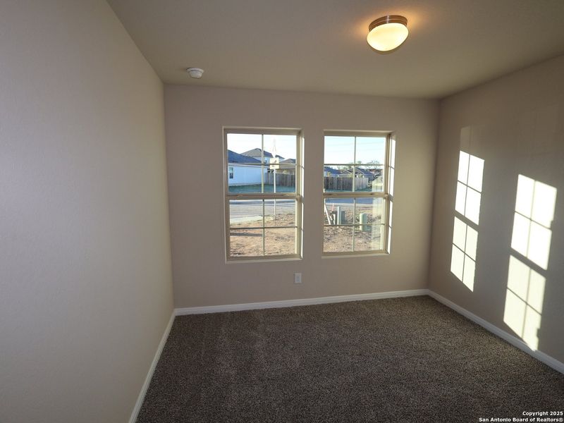 Spacious, unfurnished interior of a new home in Agave, San Antonio (Image 20).