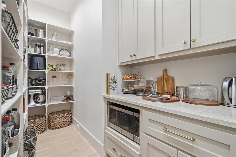 Furnished interior view inside a new home in , Abilene (Image 25).