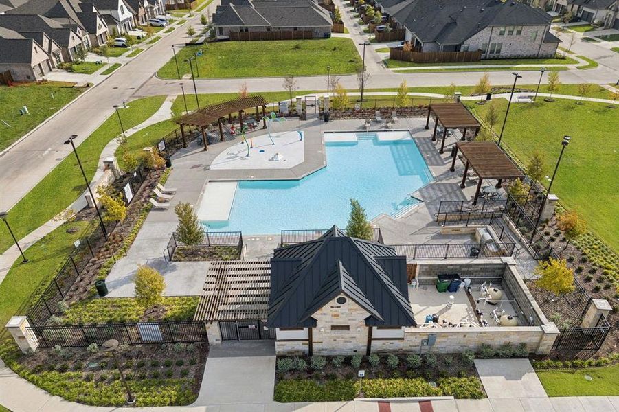 Community amenities in Avondale, Fate (Image 30).