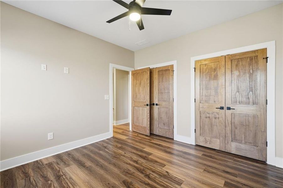 Spacious, unfurnished interior of a new home in , Jasper (Image 20).