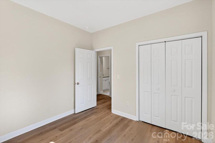 Spacious, unfurnished interior of a new home in , Shelby (Image 26).