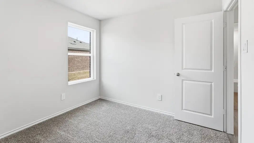 Spacious, unfurnished interior of a new home in Maplewood Meadows, Talty (Image 33).
