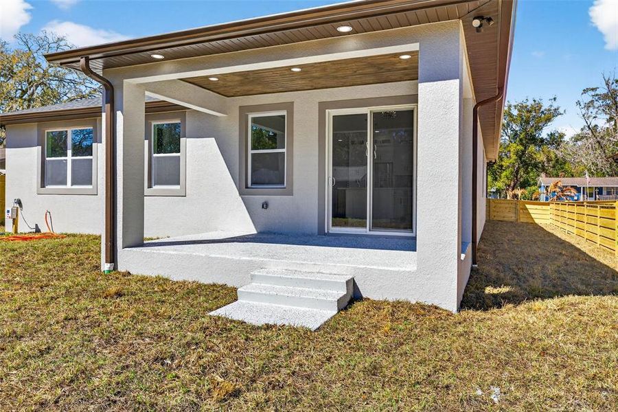 Exterior details and patio area of a home in , Masaryktown (Image 33).