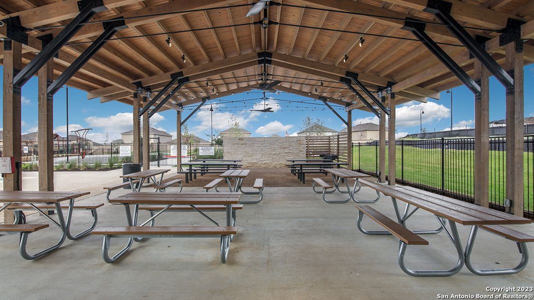 Community amenities in Applewood, San Antonio (Image 36).