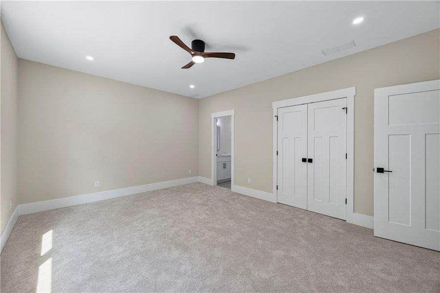 Spacious, unfurnished interior of a new home in , Marietta (Image 75).