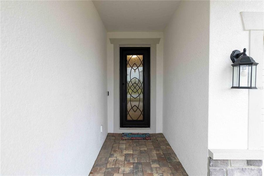 Exterior details and patio area of a home in , Lakewood Ranch (Image 24).
