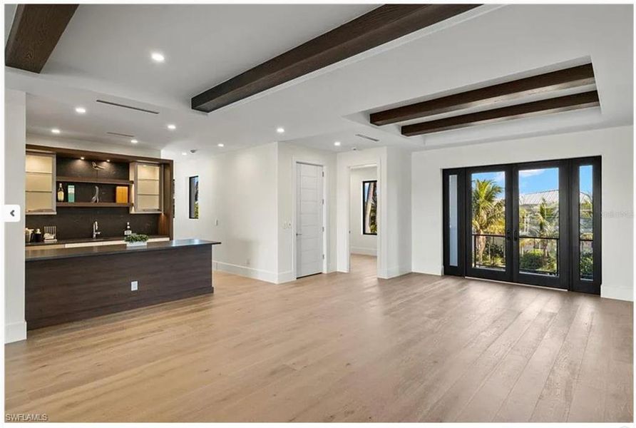 Spacious, unfurnished interior of a new home in , Windermere (Image 13).