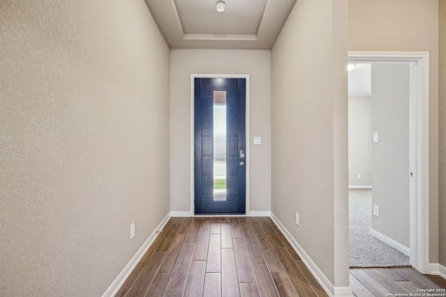 Spacious, unfurnished interior of a new home in Carmel Ranch, Schertz (Image 41).