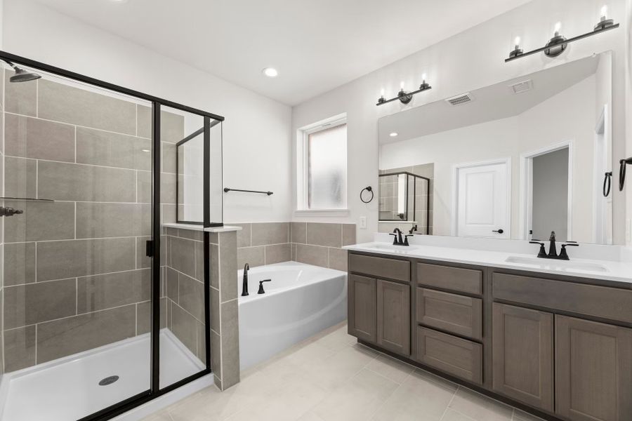 Representative furnished interior of a home built from the Patriot by Rockwell Homes in Walden Pond, Forney (Image 18). Representative furnished interior of a home built from the Patriot by Rockwell Homes in Walden Pond, Forney (Image 18).