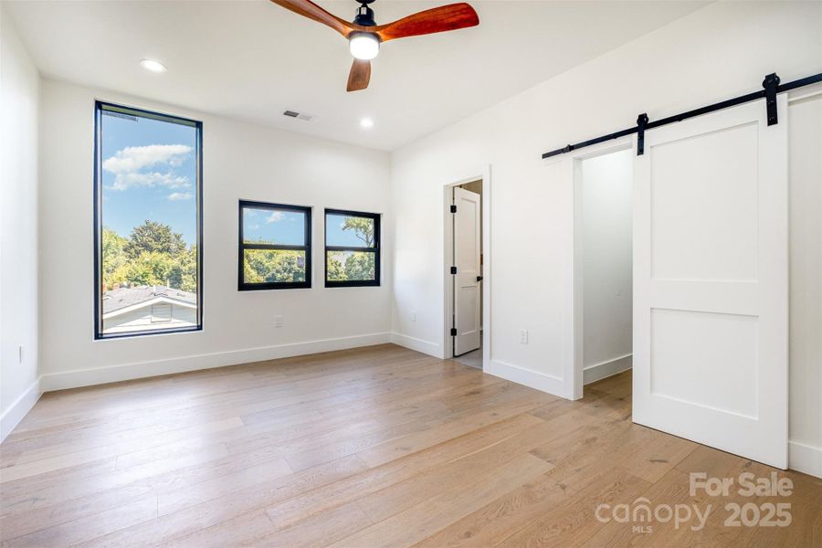 Spacious, unfurnished interior of a new home in , Charlotte (Image 18).