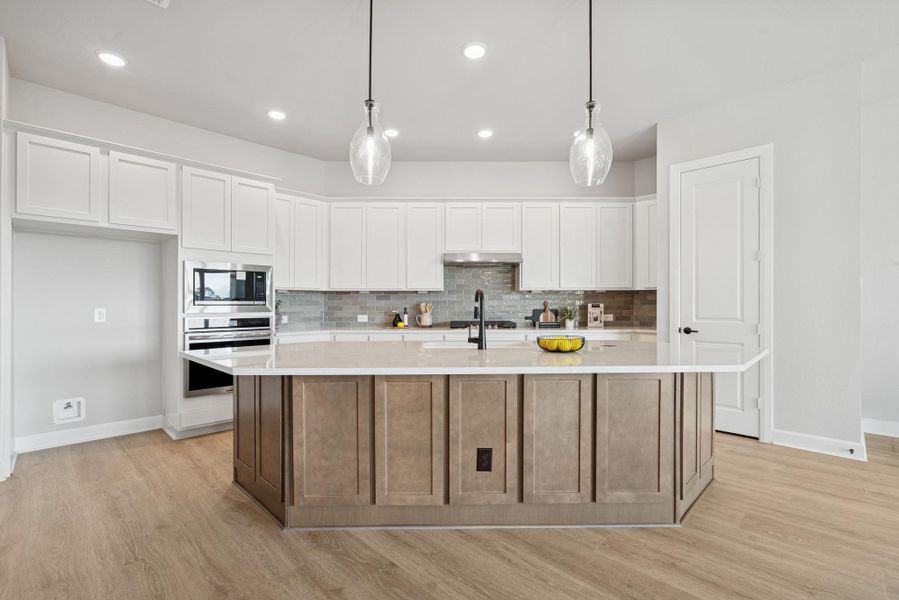 Furnished interior view inside a new home in Riceland 50’ Alley Load Homesites, Mont Belvieu (Image 4).