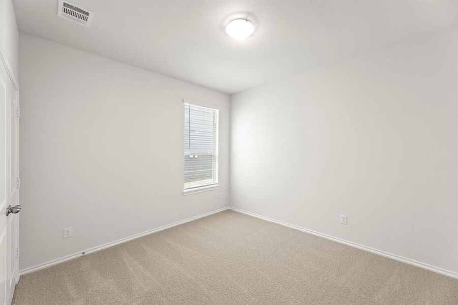 11. 1713 Edgeway - Bed 2 11. 1713 Edgeway - Bed 2