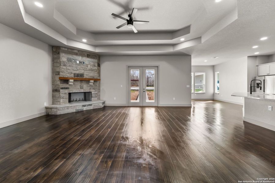 Spacious, unfurnished interior of a new home in , Adkins (Image 34).