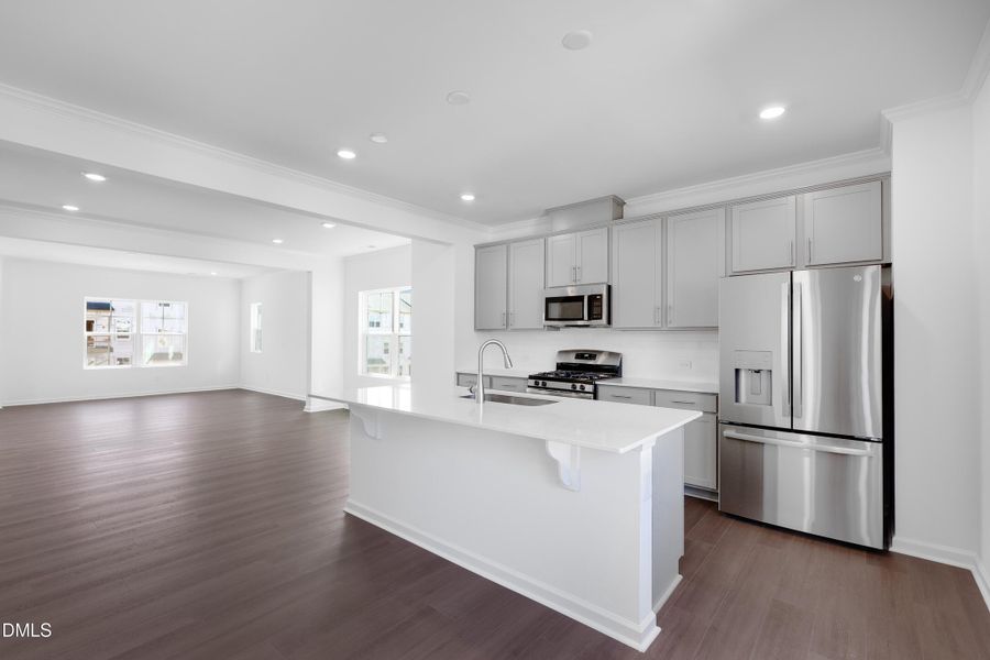 SUN_Stoneriver_Pic_Bradley_Kitchen_3of7