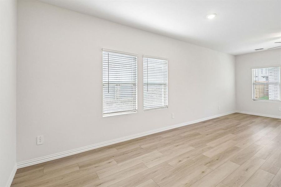 Spacious, unfurnished interior of a new home in Southridge - Spring Series, Princeton (Image 28).